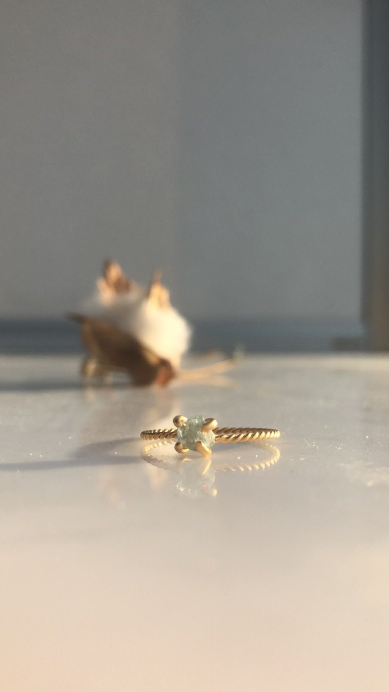 Anillo Twist Aguamarina