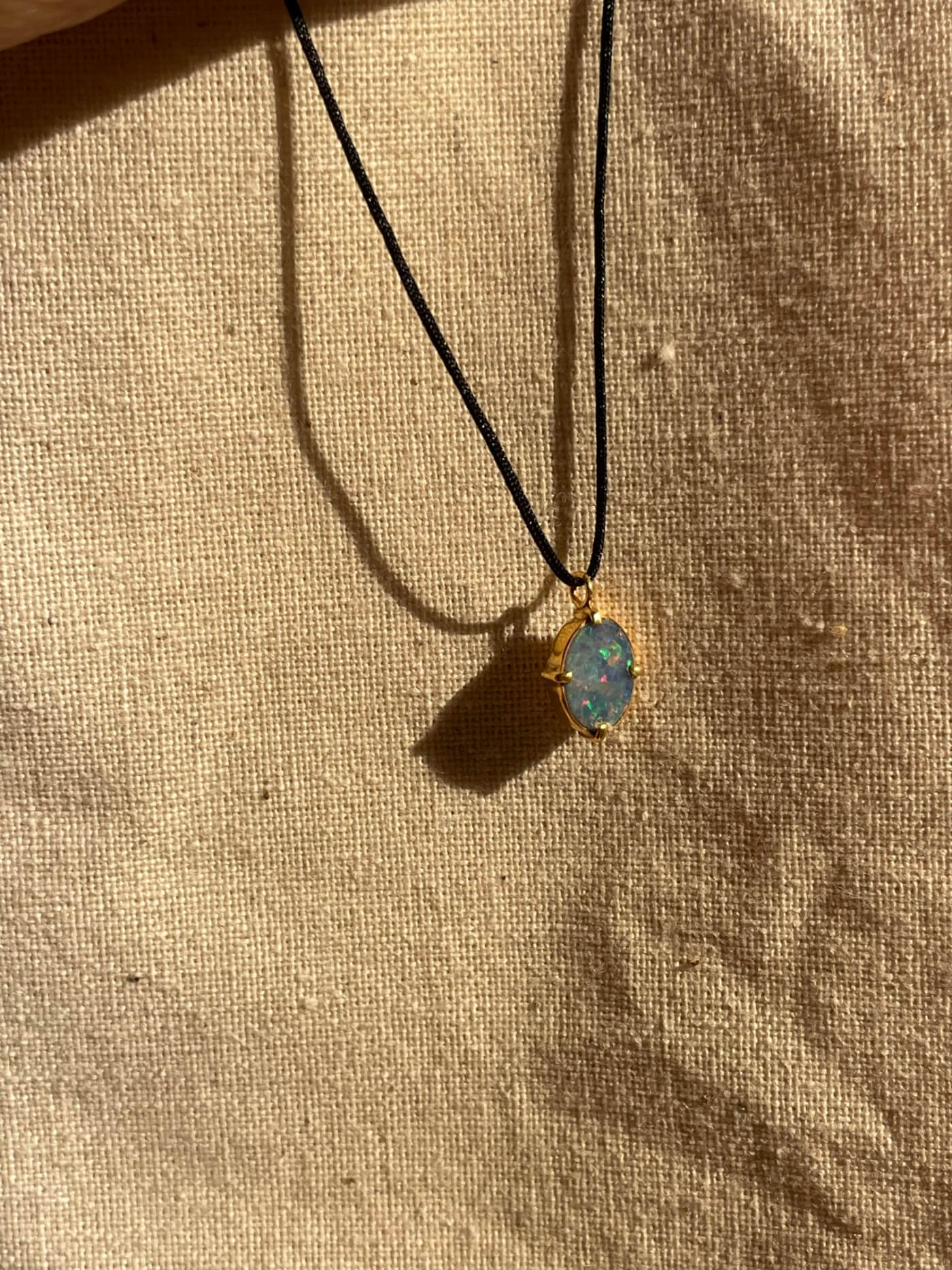 Collar Shanti Inner Journey Ópalo Australiano