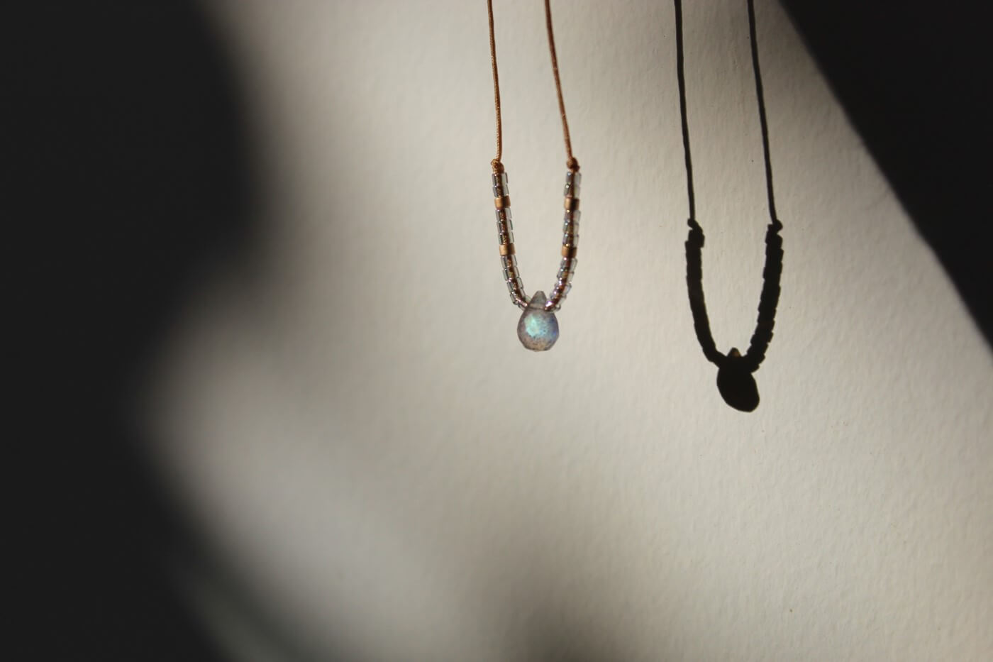 Shanti Necklace w/ Beads Labradorita